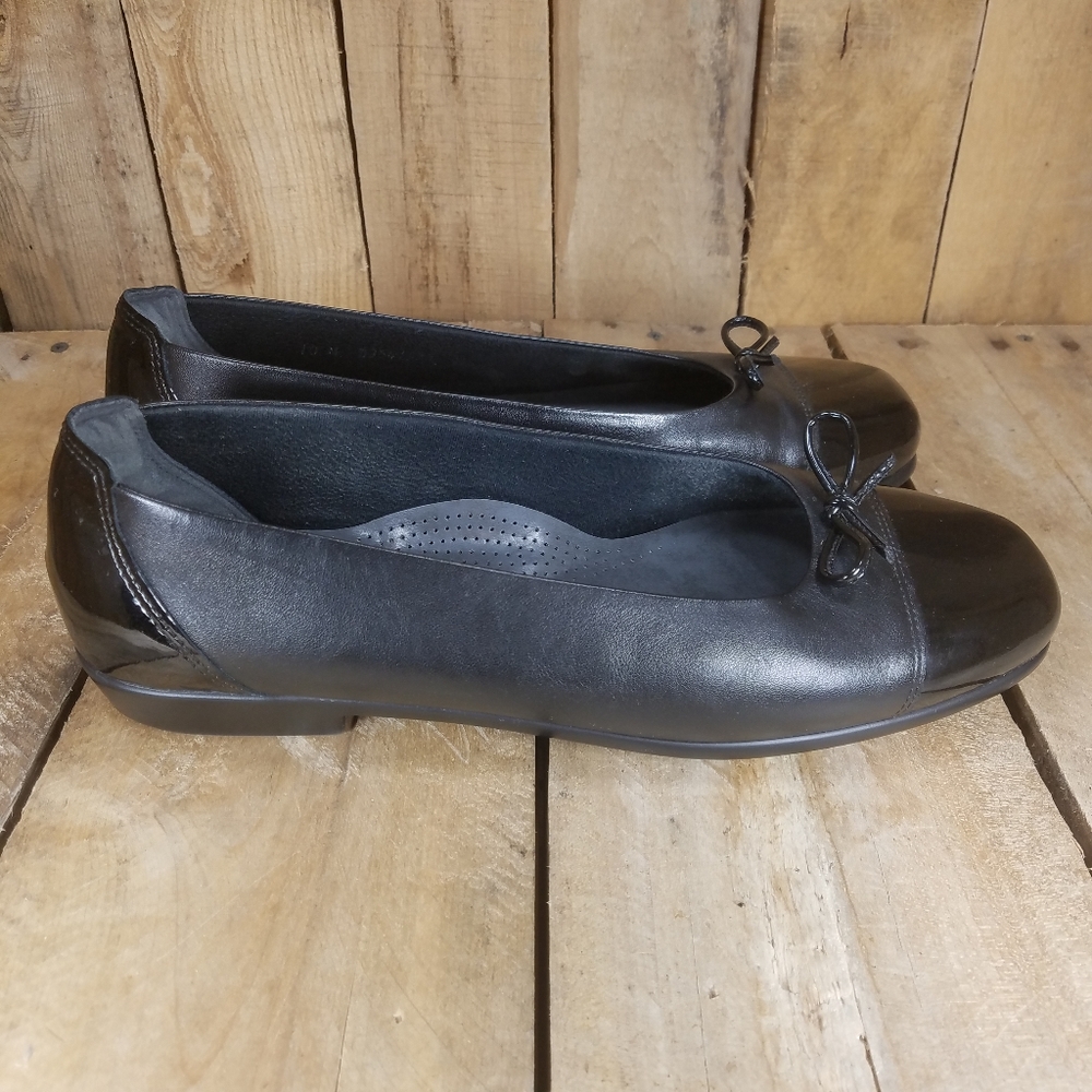 SAS Leather Cap Toe Ballet Flats Black Size 10M